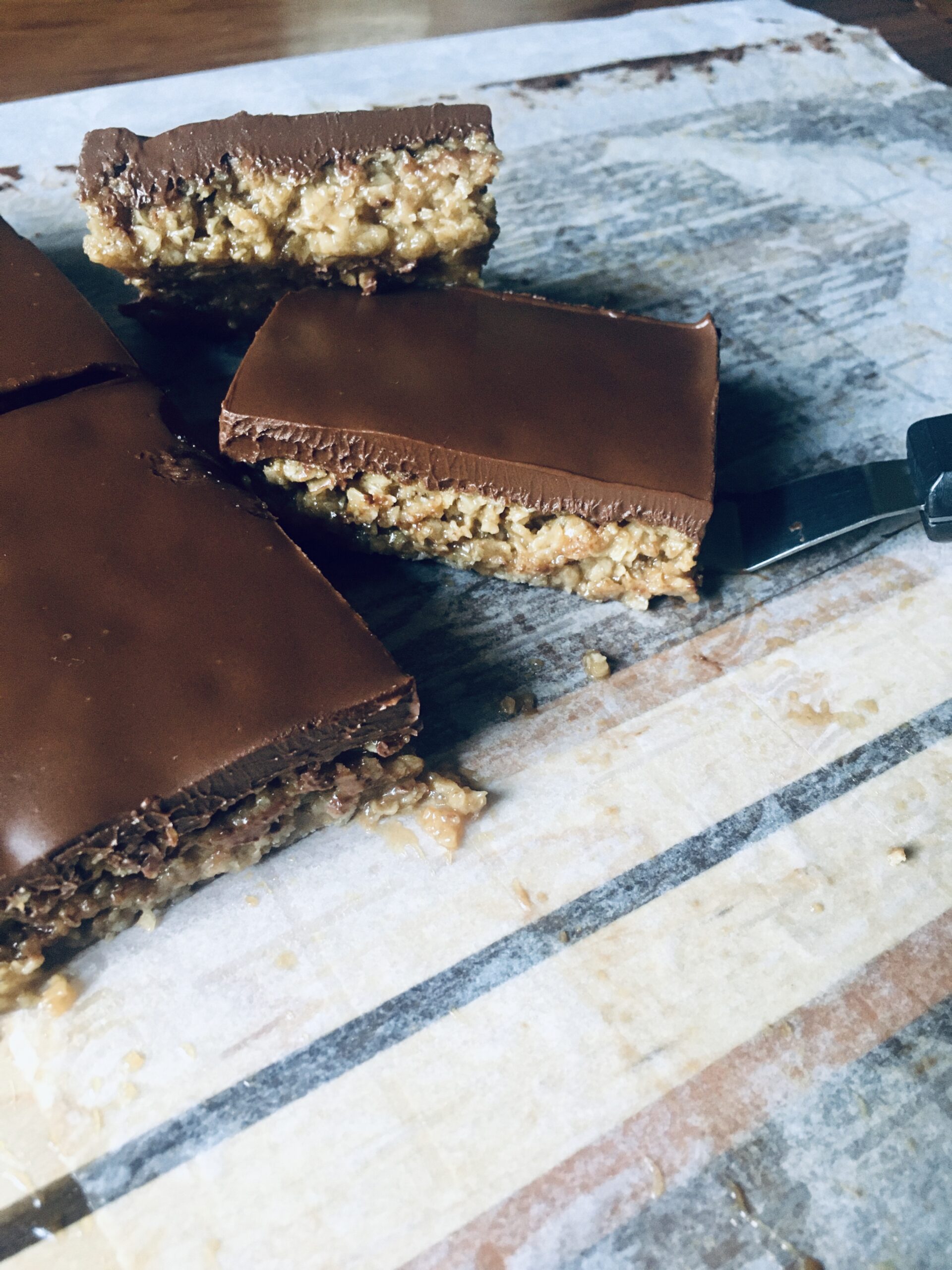 Peanut Butter Chocolate Oatmeal Bars